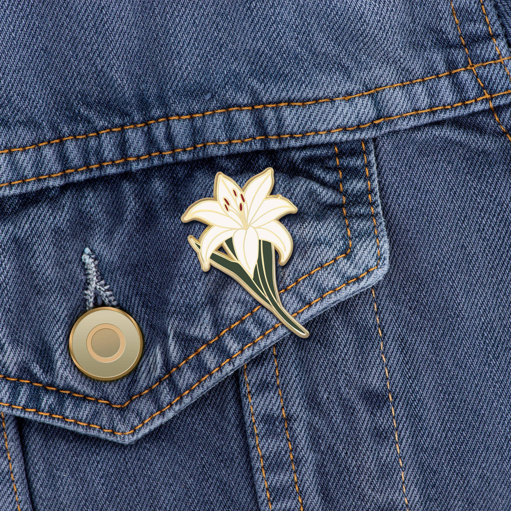 White Lily Flower Enamel Pin | Wedding Lapel Pin