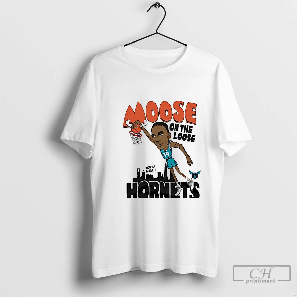 Classic Moussa Diabate Moose On The Loose Charlotte Hornets Caricature Christmas T-Shirts, Hoodie, Sweatshirt