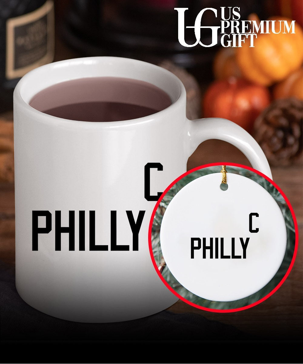 Dave Portnoy wearing PHILLY C shirt