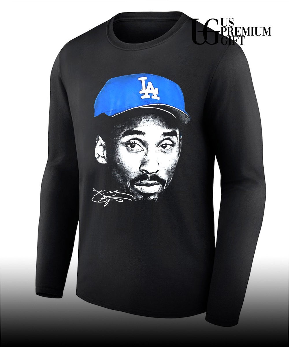 Myles Garrett wearing Kobe Bryant Dodgers hat signature shirt