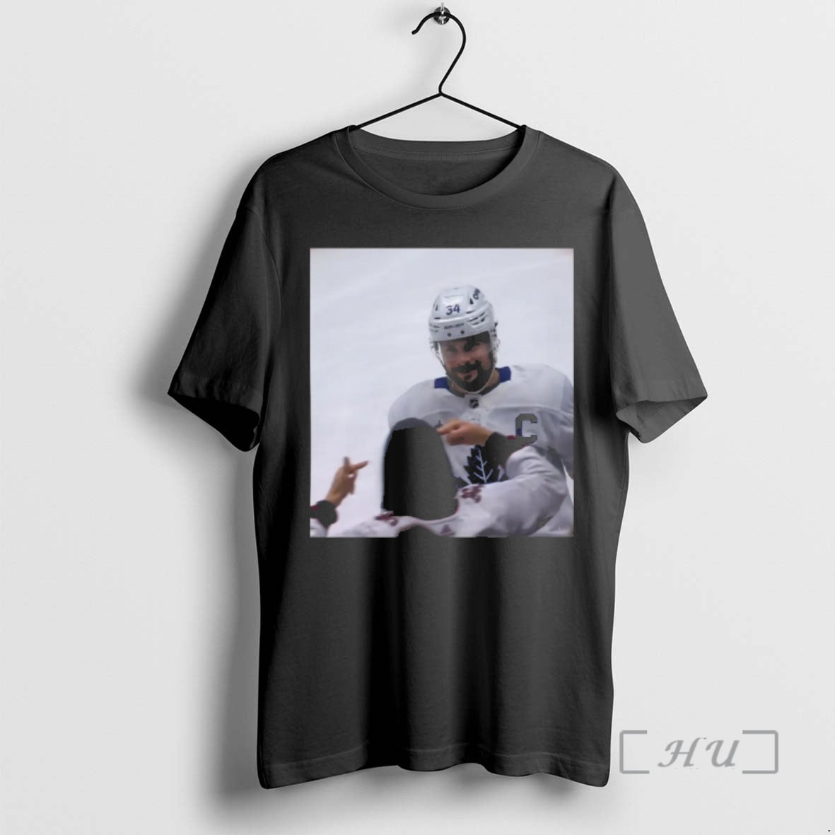 Officials Auston Matthews Smirks At The Avs Fans Premium T Shirts Sweater Hoodie 1 Sweatshirt | PopFlextees.com