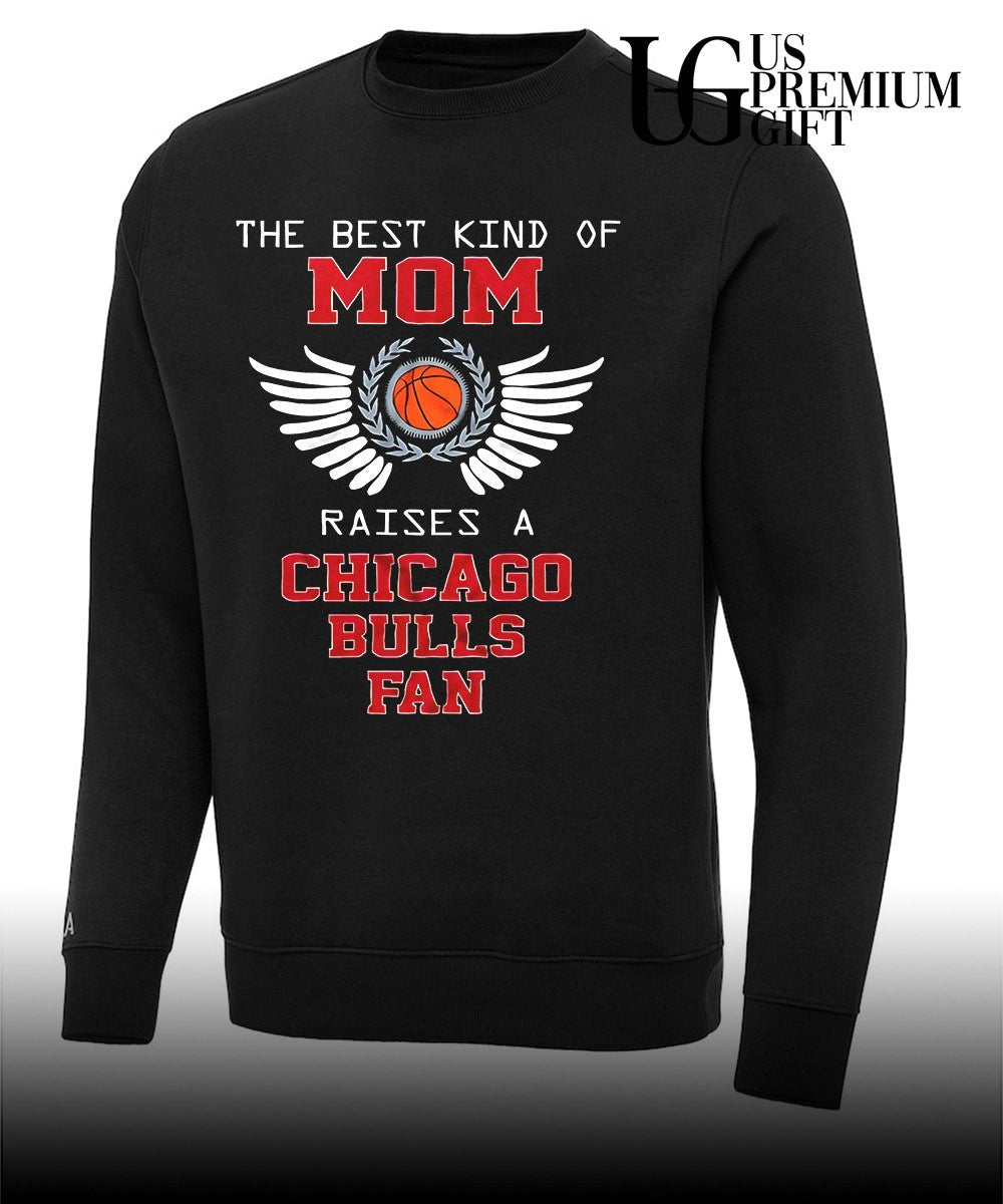The best kind of Mom Raises a fan Chicago Bulls shirt