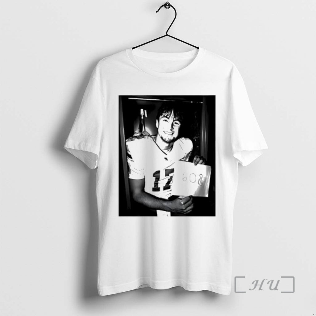 Trending Drew Mestemaker North Texas Mean Green Football 608 Bw T-Shirts, Hoodie, Sweatshirt | PopFlextees.com