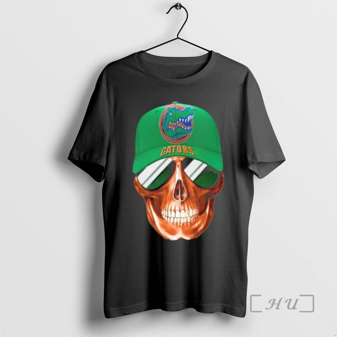 Trending Skull Wearing Cap Smile Florida Gators Fans T-Shirts, Hoodie, Sweatshirt