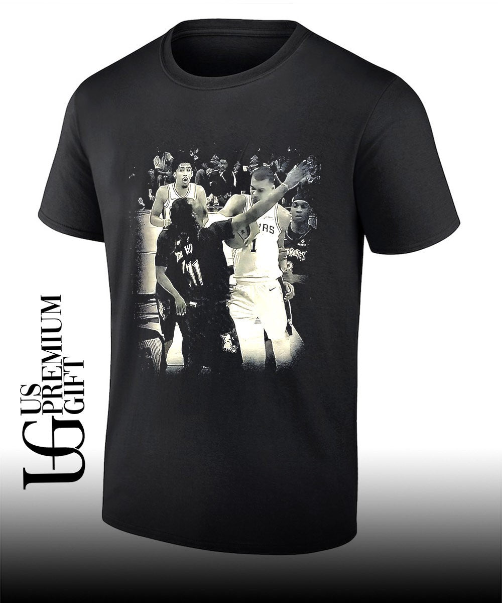 Victor Wembanyama San Antonio Spurs elbowing Naz Reid shirt