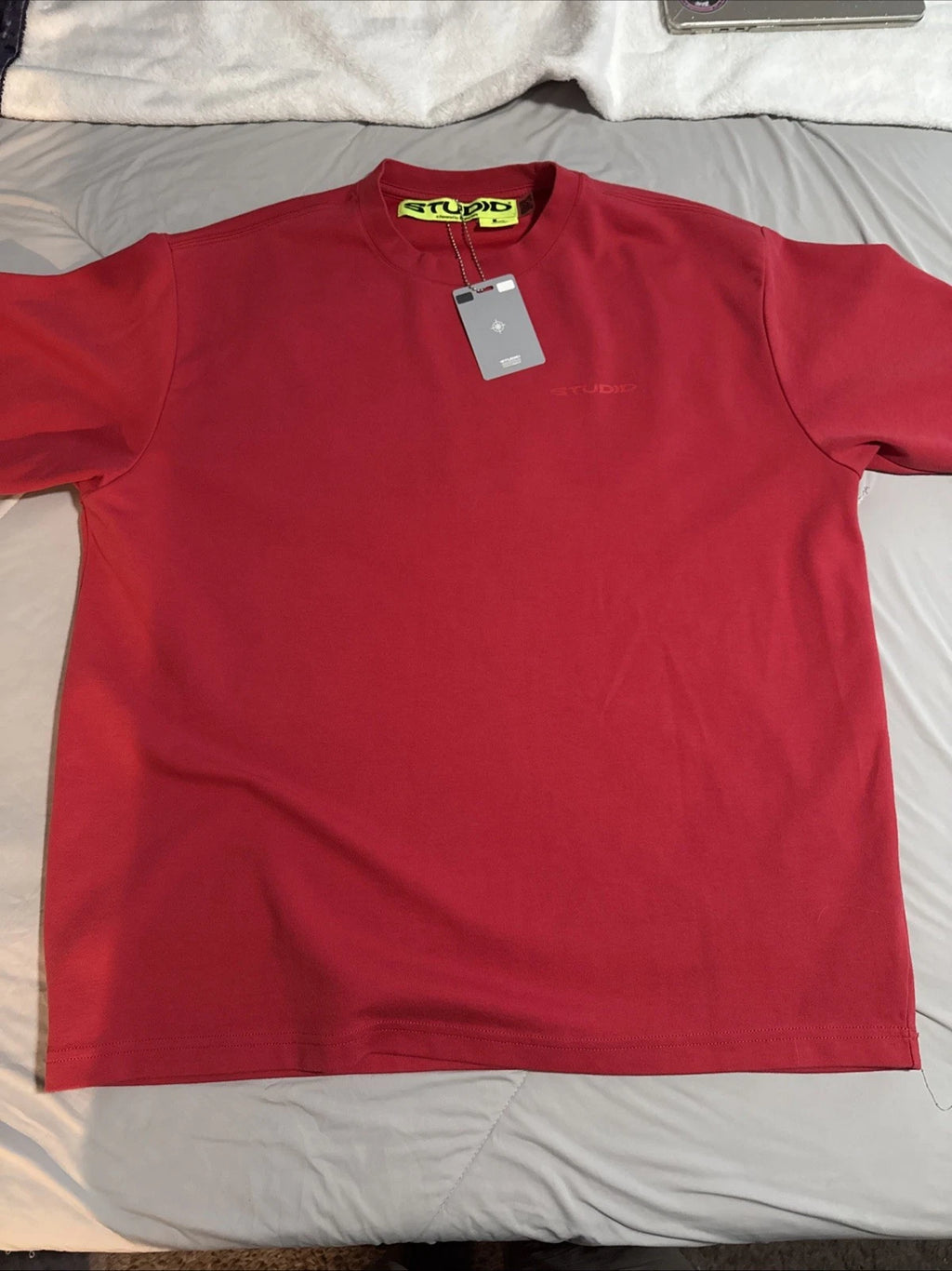 STUDIO Suervsn Red T-Shirt Men’s Large New With Tags Minimal Logo Streetwear Tee