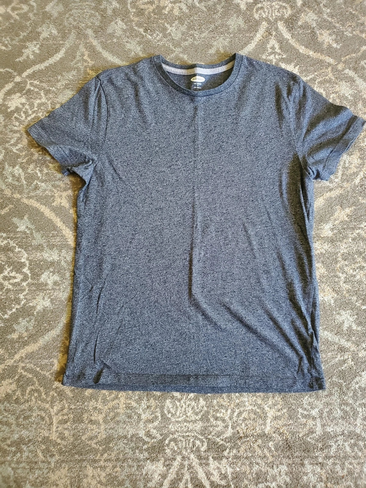 Men's Old Navy heathered charcoal gray/black short sleeve soft t-shirt Small