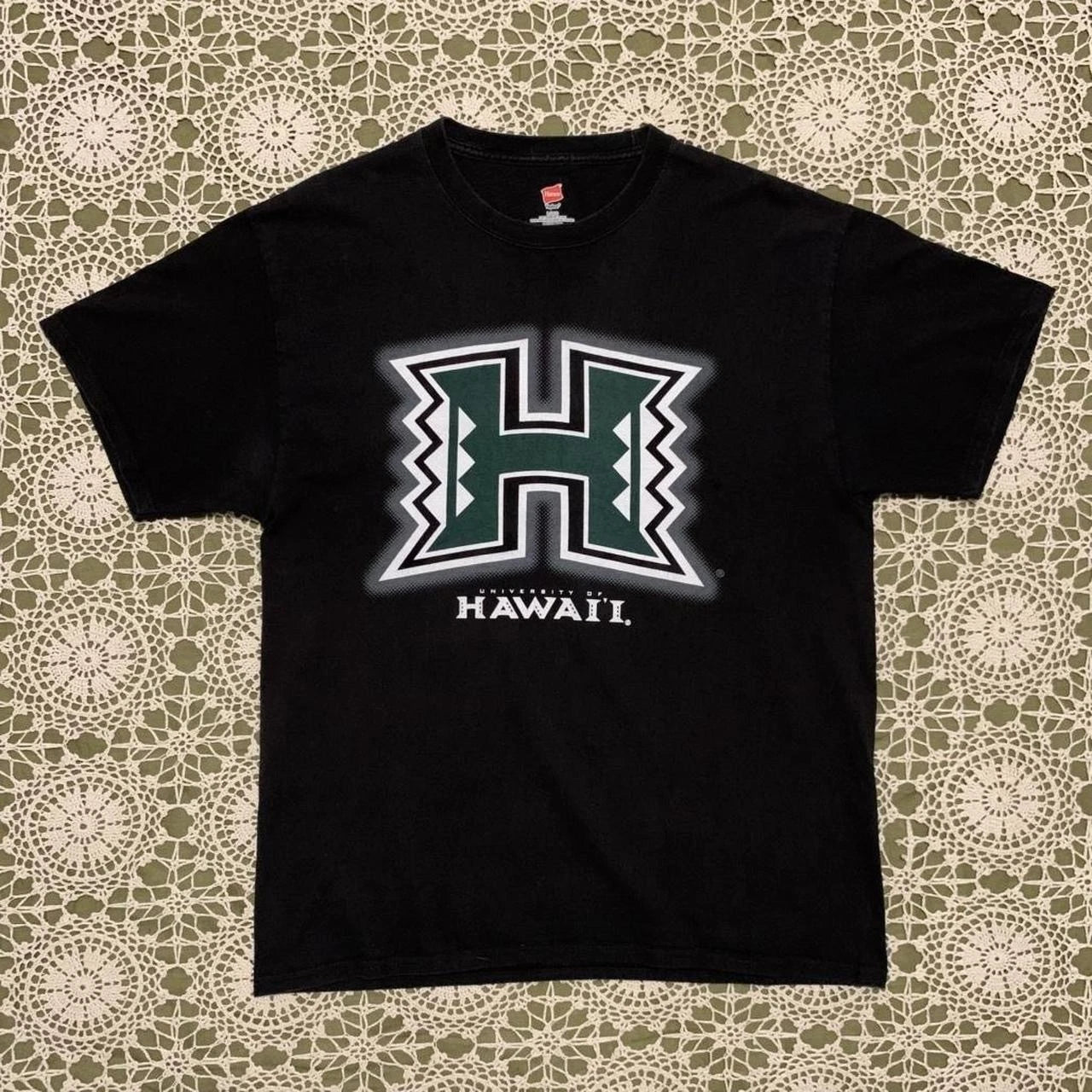 VINTAGE University of Hawaii ‘rainbow warriors’ football team logo Tshirt Size L