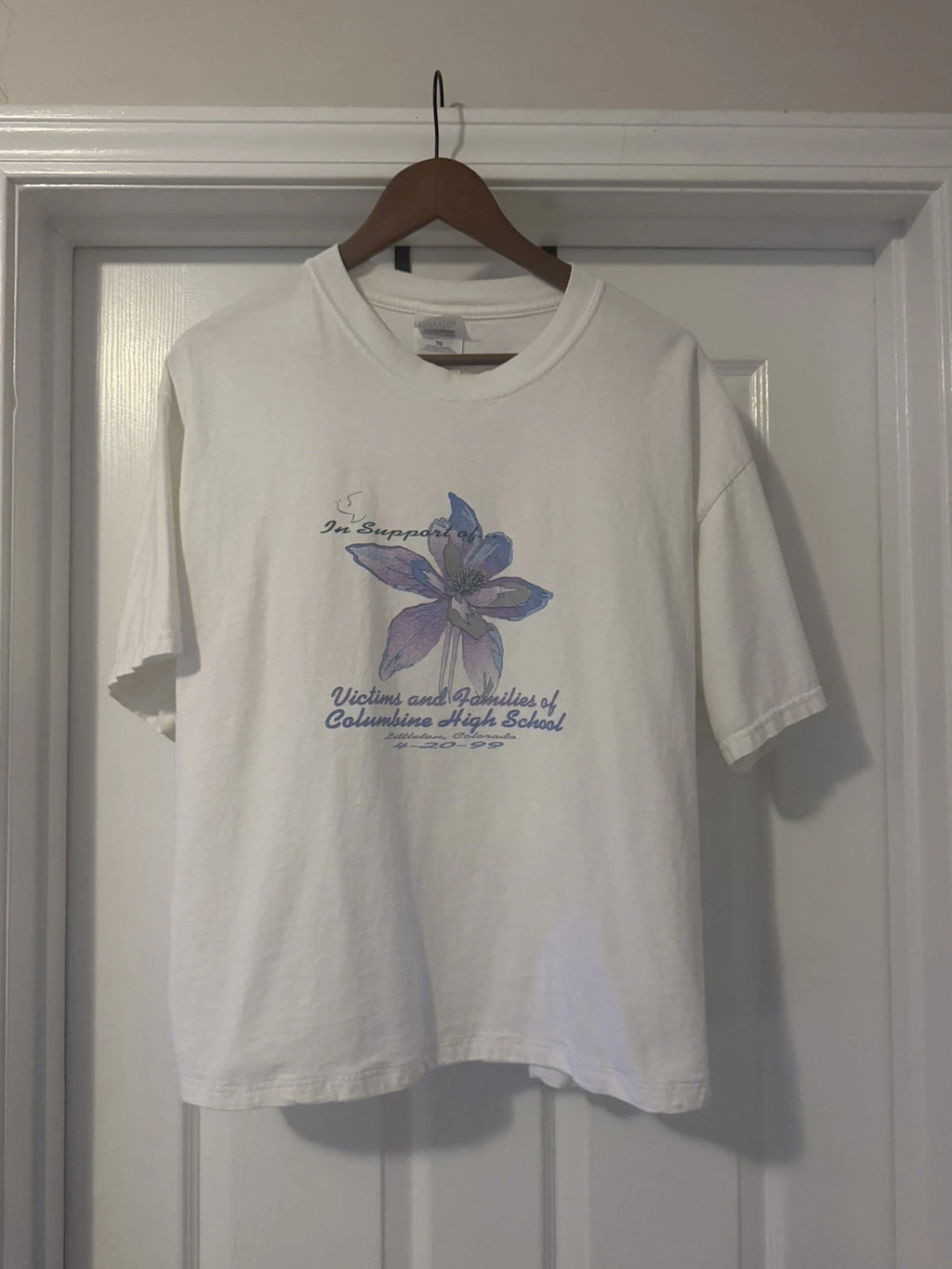 Vintage Columbine High School Memorial Shirt Men’s Large 1999 Victims Families
