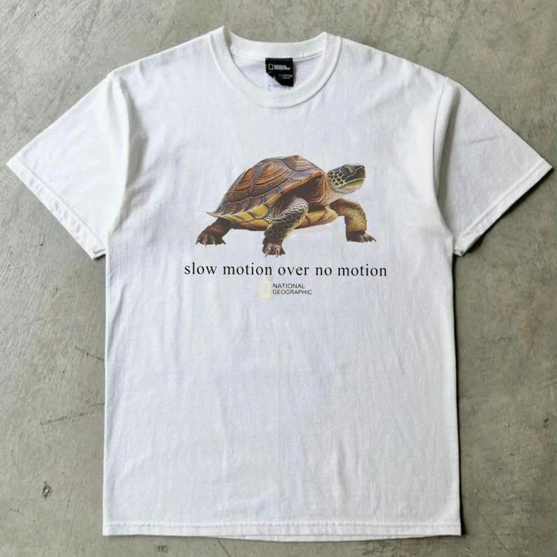 National Geographic Slow Motion Turtle T-Shirt Vintage Retro Graphic Cotton Tee