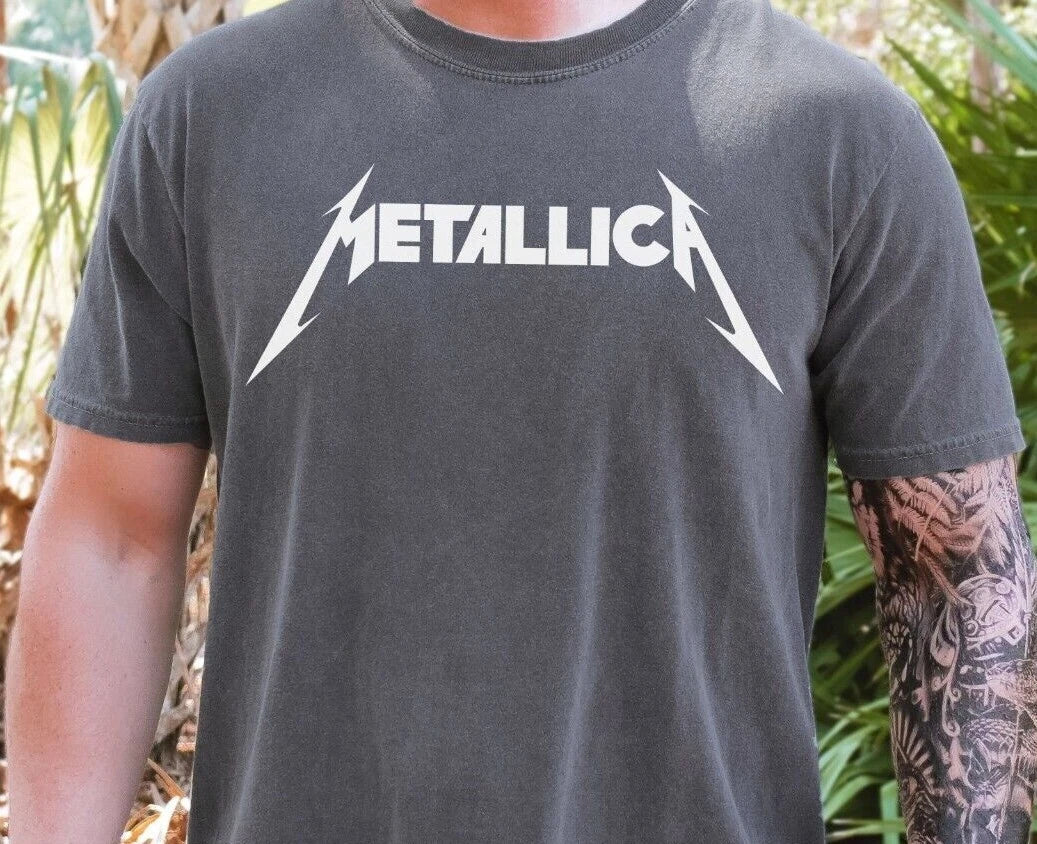 Metallica T-Shirt Heavy Metal Rock Band on Vintage Blak Comfort Colors 1717 Tee