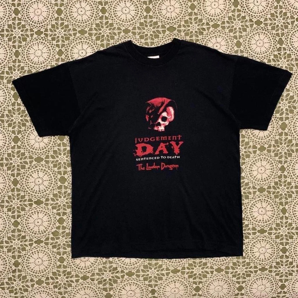 VINTAGE 1990s The London dungeon ‘judgement day’ promo graphic tshirt size XL