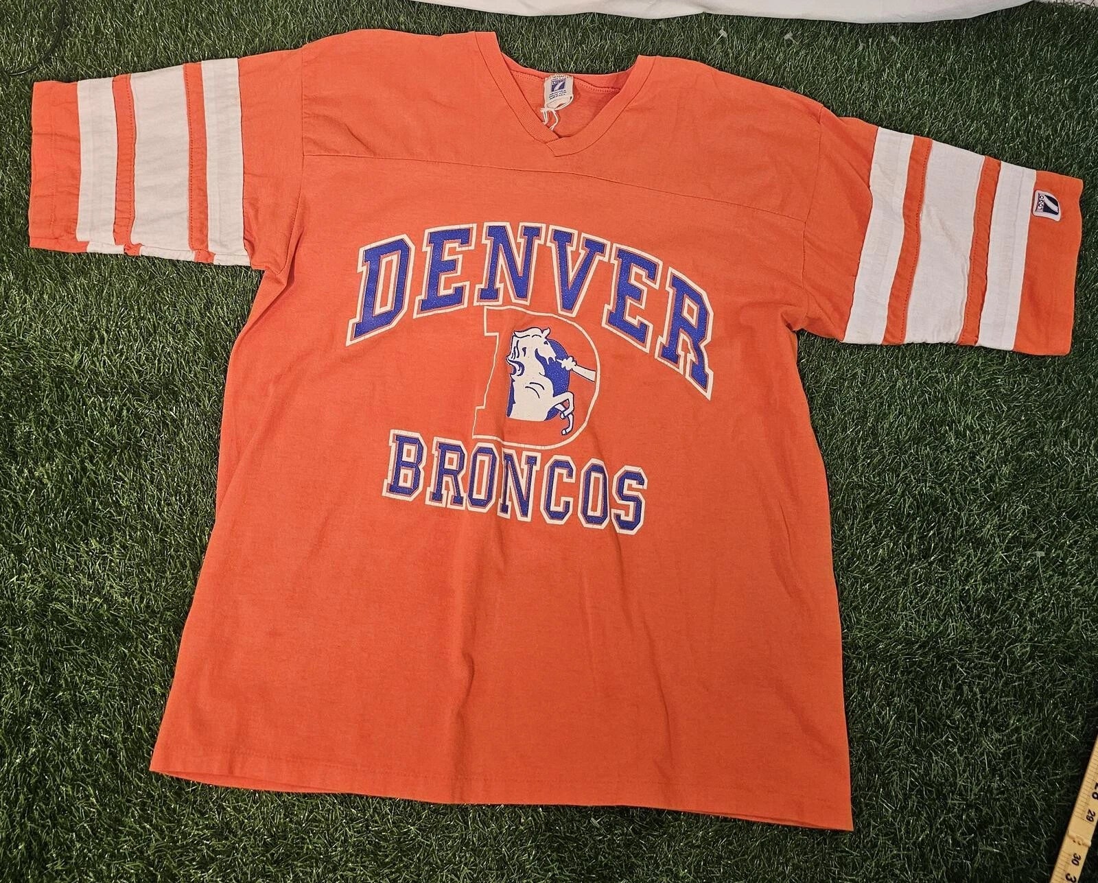 Vintage NFL T-Shirt Jersey Denver Broncos Size XL 80s Old School Logo 7