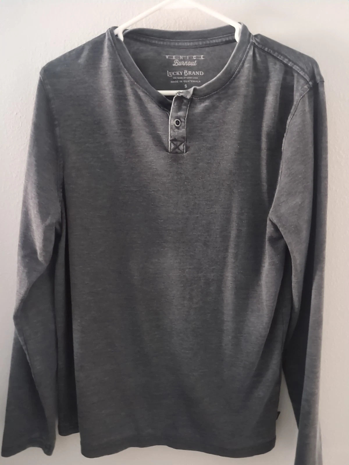 Lucky Brand Venice Burnout Shirt Mens Size Small Gray Long Sleeve Tab Front Soft