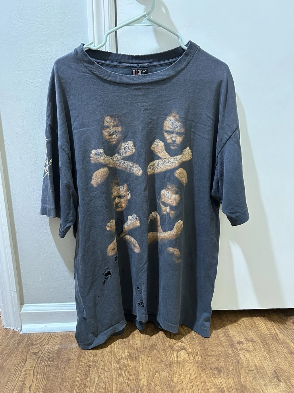Vintage Faded and Distressed 1992 Metallica Birth School Death T-Shirt Size XL
