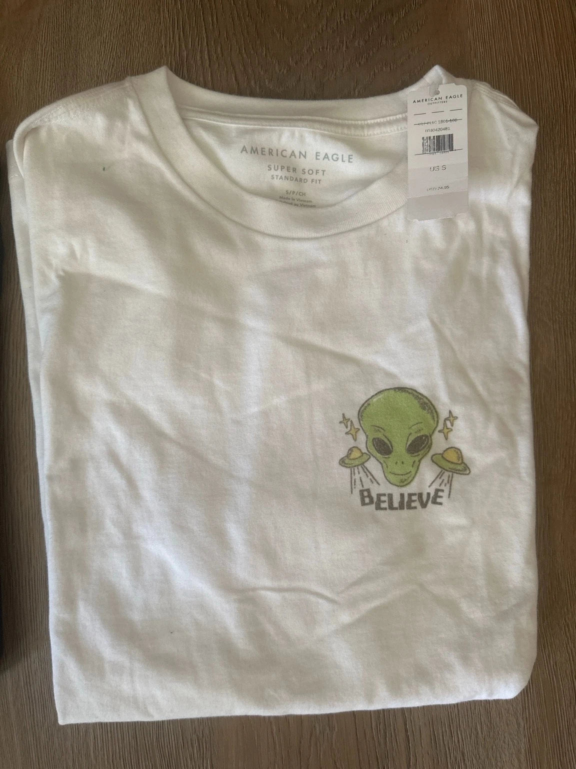 American Eagle T-Shirt Lot (2 Shirts)