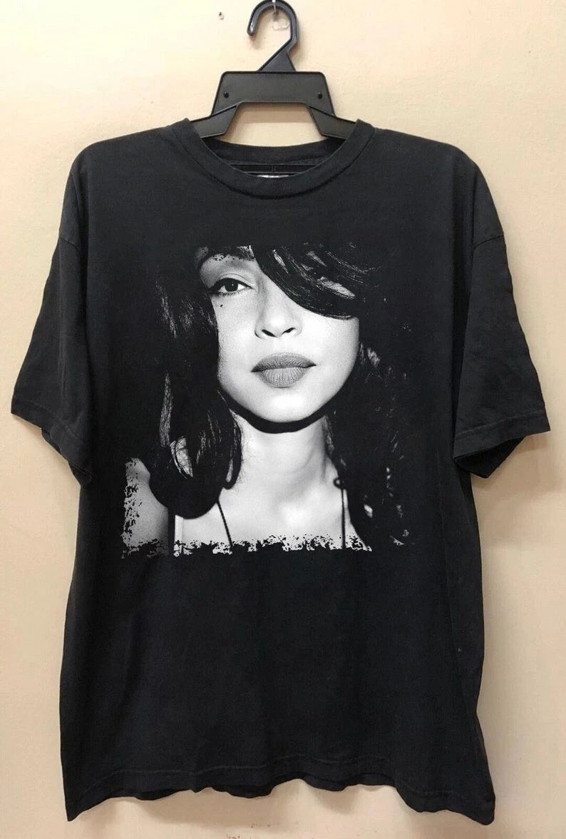 Sade Adu Graphic Tshirt, Vintage Sade tshirt, 90s Sade shirt, Music fans shirt