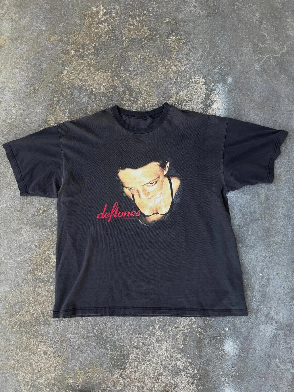 Vintage 90’s Deftones Around The Fur Artimonde T-shirt