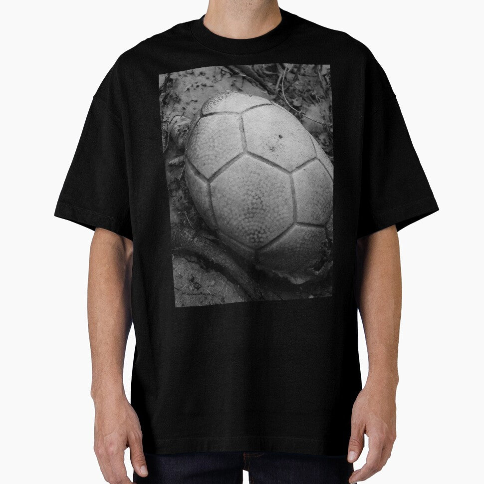 An old dry ball by felipequeiroz