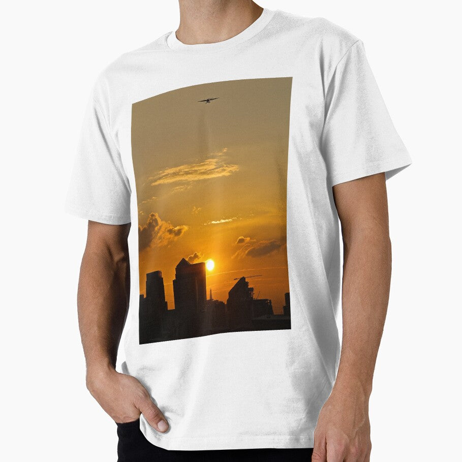 London skyline at sunset by iam01110011