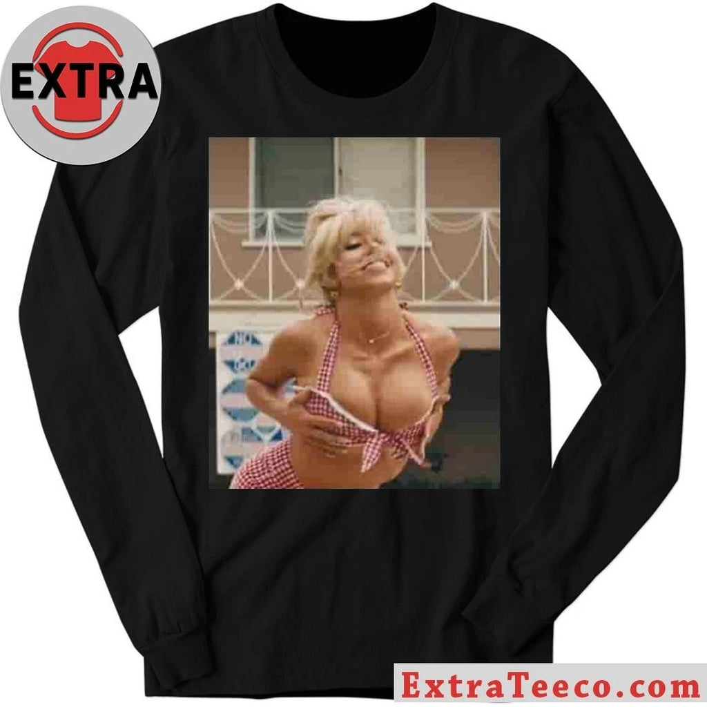 Actress Sydney Sweeney as the character Cassie Howard from the popular television series Euphoria Season 3 Shirt